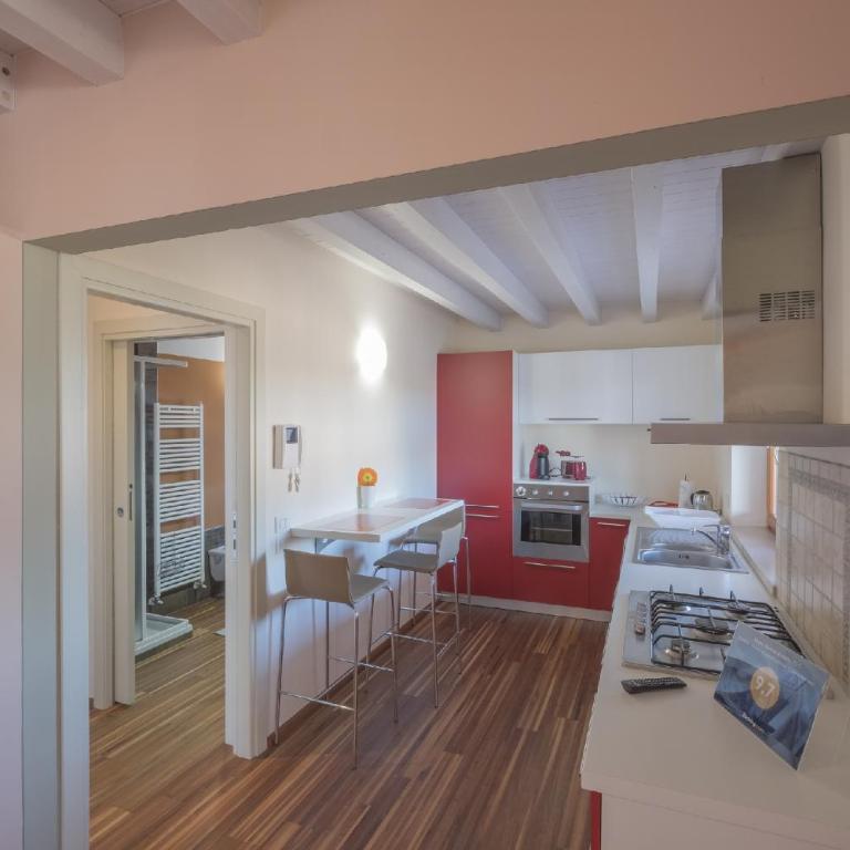 Orchidea - Trilocale con grande terrazza - 2 rooms apartment - Appartamento con Terrazza - 16