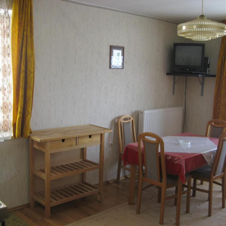 Gästehaus Santer - Apartment mit 2 Schlafzimmern und Balkon - 3