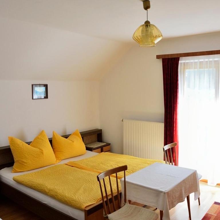 Gästehaus Santer - Apartment mit 2 Schlafzimmern und Balkon - 10