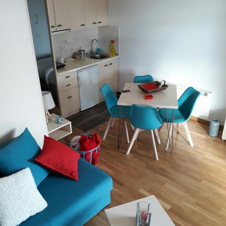 Apartman D11 Dvori - Studio Apartment - 7