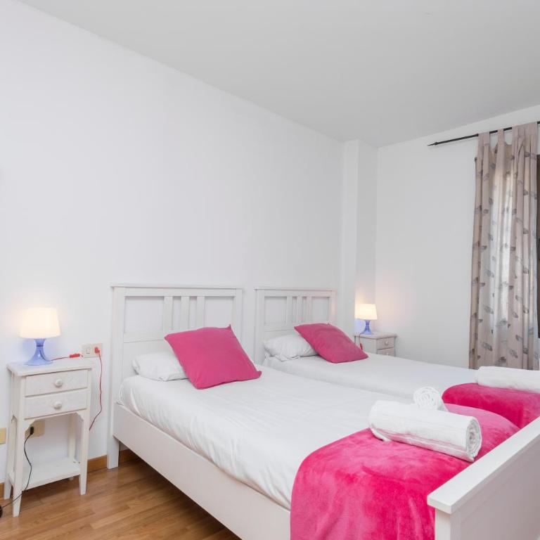 1324 - OLYMPIC DELUXE - Three-Bedroom Apartment - 15