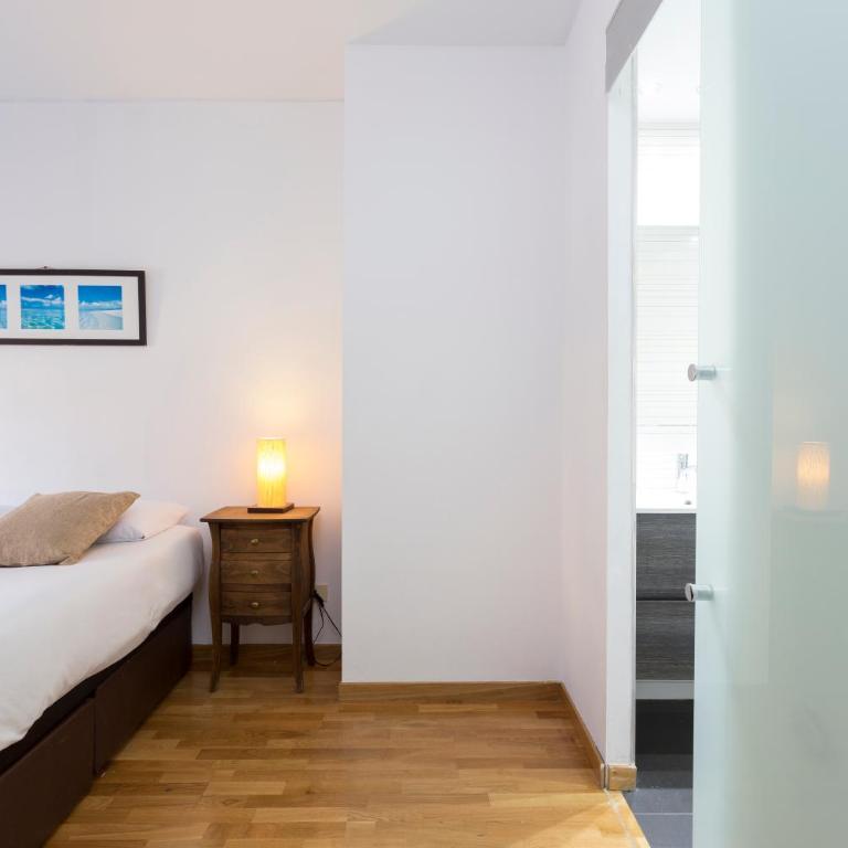 1324 - OLYMPIC DELUXE - Three-Bedroom Apartment - 14