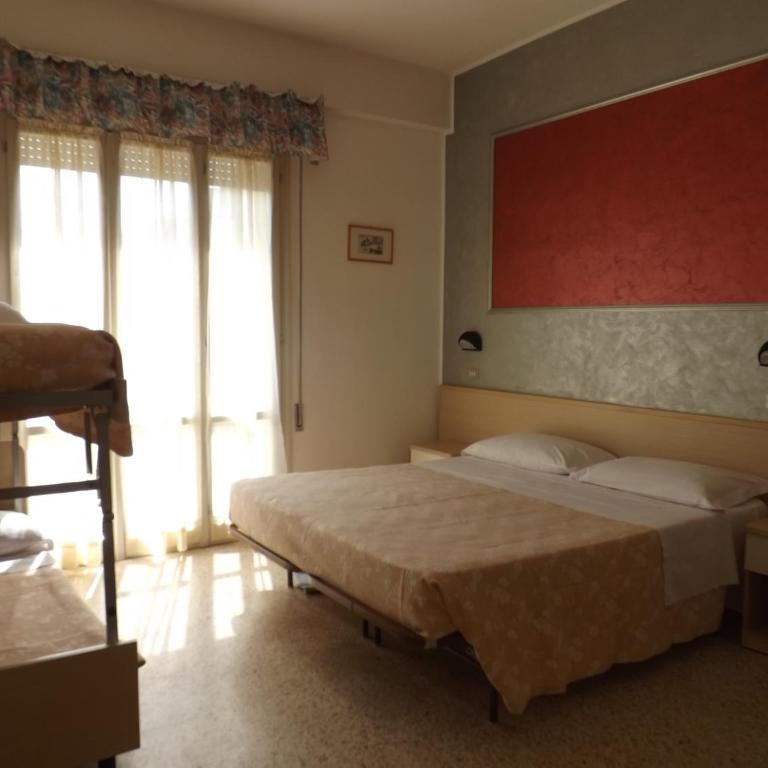 Hotel Desiree - Camera Quadrupla Standard - 2