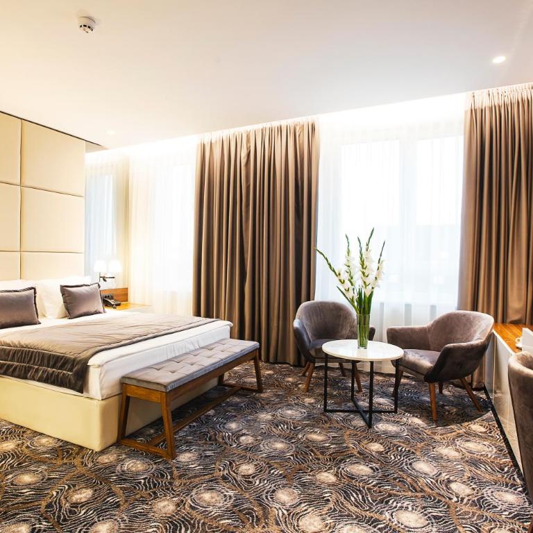 Sky Hotel - Superior Dvokrevetna Soba s Bračnim Krevetom i Besplatnim Korišćenjem Parkinga - 13