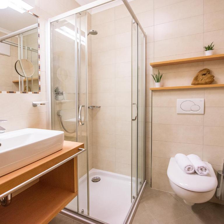 Vitaurina Royal Hotel - Habitación Doble con balcón - 1