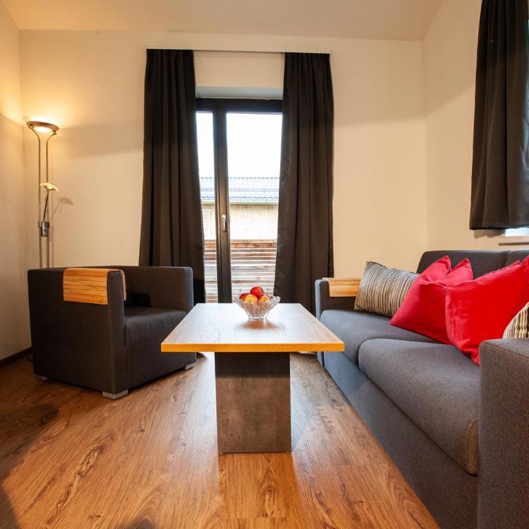 Chalet Resort Montafon I - Chalets & Chalet-Apartments - Apartment B mit Sauna - 1
