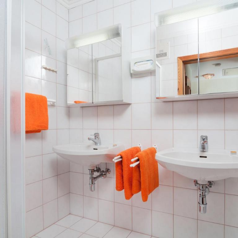 Appartement Haus Drobollach - Apartment mit 2 Schlafzimmern und Balkon - 10
