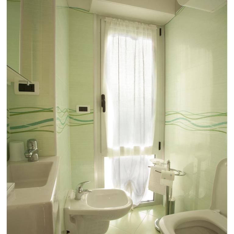 Casavacanze Internazionale - Appartamento Superior con 2 Camere da Letto e Vista Mare - 3
