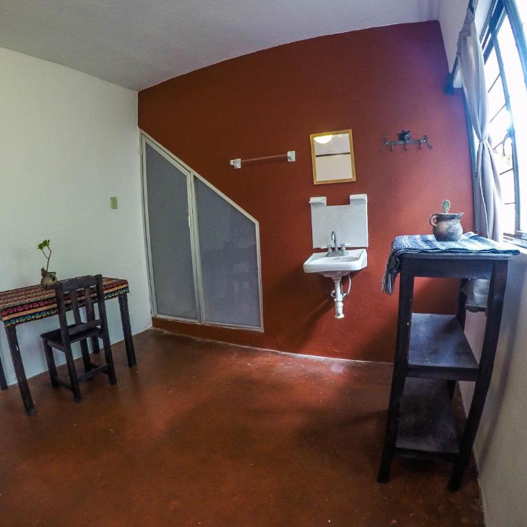 Hostel El Nagual - Double Room with Private Bathroom - 9