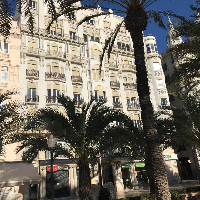 Estudiotel Heart of Alicante with sea view - Apartment - 55