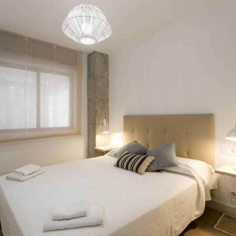New San Juan beach apartment with AC - Apartment - 28