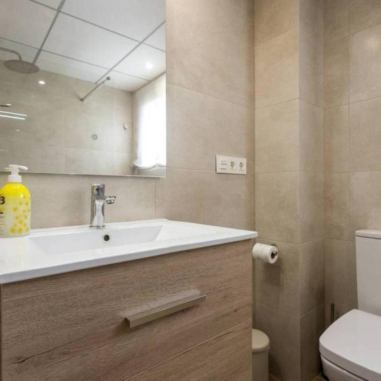 New San Juan beach apartment with AC - Apartment - 31
