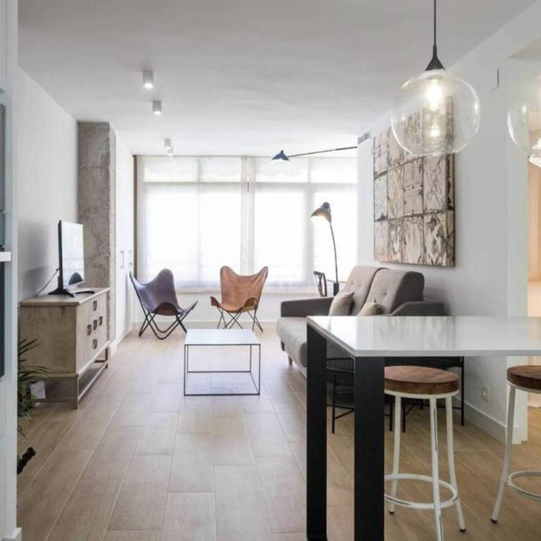 New San Juan beach apartment with AC - Apartment - 3