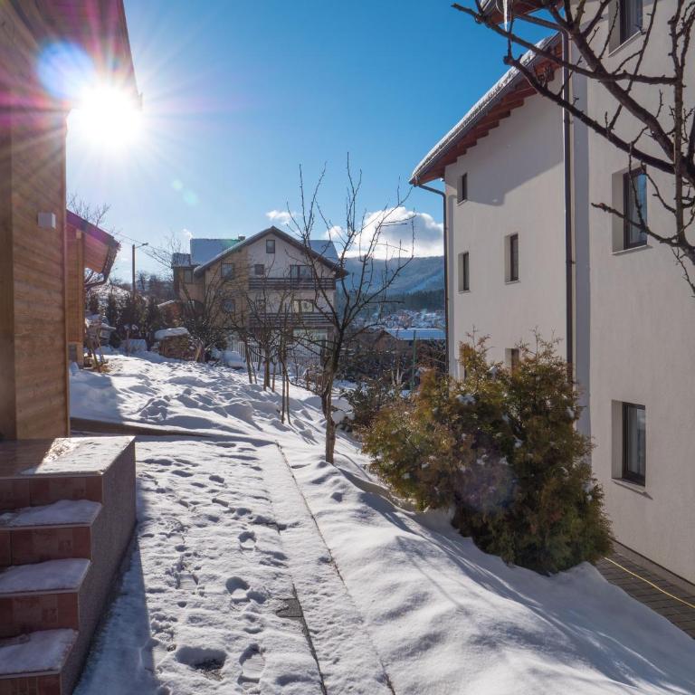 Apartments Bergkranc - Bungalow with Garden View - 19