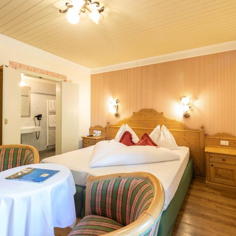 PALMENGARTEN Hotel Gstör - Superior Double Room (main building) - 1