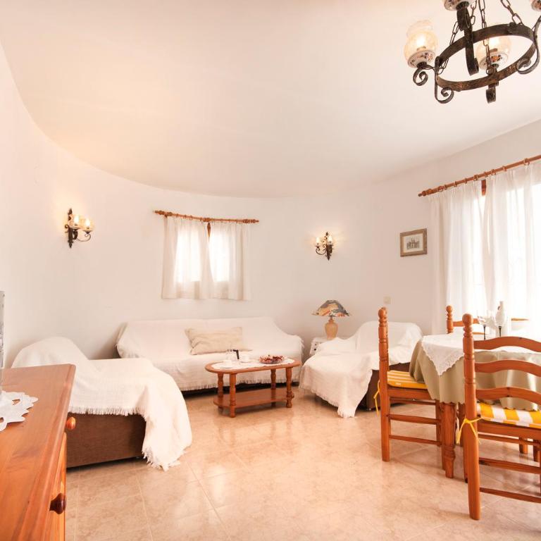 Villa Heno, Beautiful detached villa with large private pool - by Holiday Rentals Villamar - Villa con piscina privada - 33