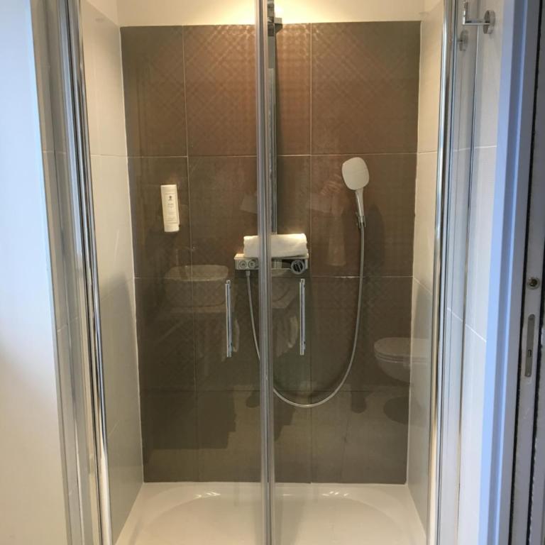 Hôtel Boutique Richelieu, Lyon Gare Part-Dieu - Chambre Double Supérieure avec 2 Lits Simples et Balcon - 2