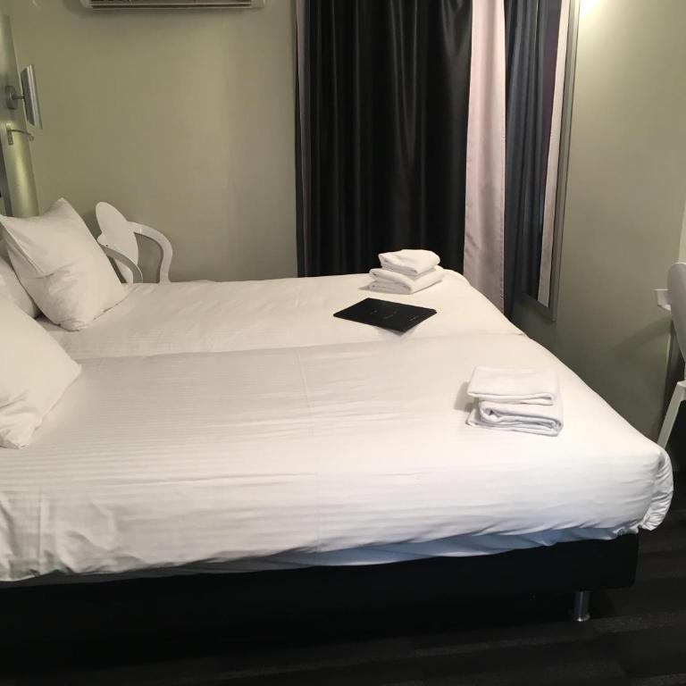 Hôtel Boutique Richelieu, Lyon Gare Part-Dieu - Chambre Double Supérieure avec 2 Lits Simples et Balcon - 1