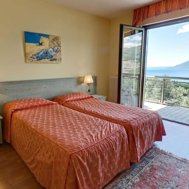 Hotel Bellavista - Camera Superior Matrimoniale/Doppia con Letti Singoli con Vista Lago - 2