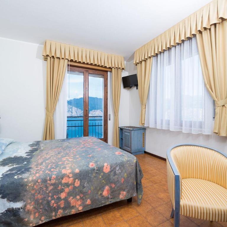 Hotel Bellavista - Camera Matrimoniale/Doppia con Letti Singoli con Vista Lago. - 1
