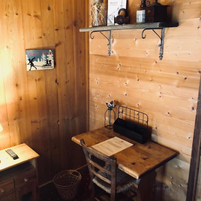 Le Coin Savoyard - Chambre Lits Jumeaux - Vue sur Montagne - 1 - 15