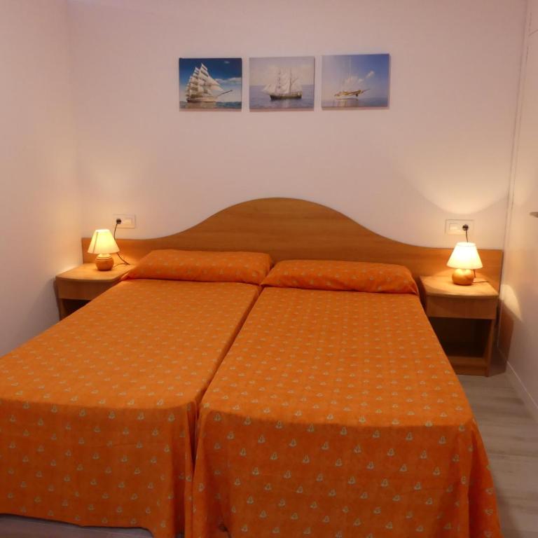 Zeus Alexis - One-Bedroom Apartment - 10