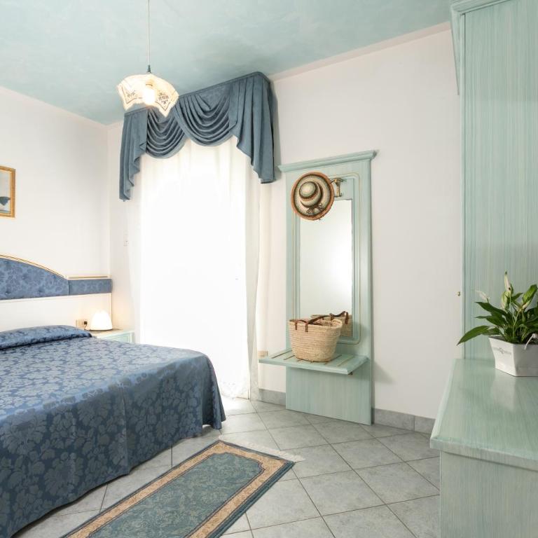 Hotel Elpiro - Camera Matrimoniale Economy - 4