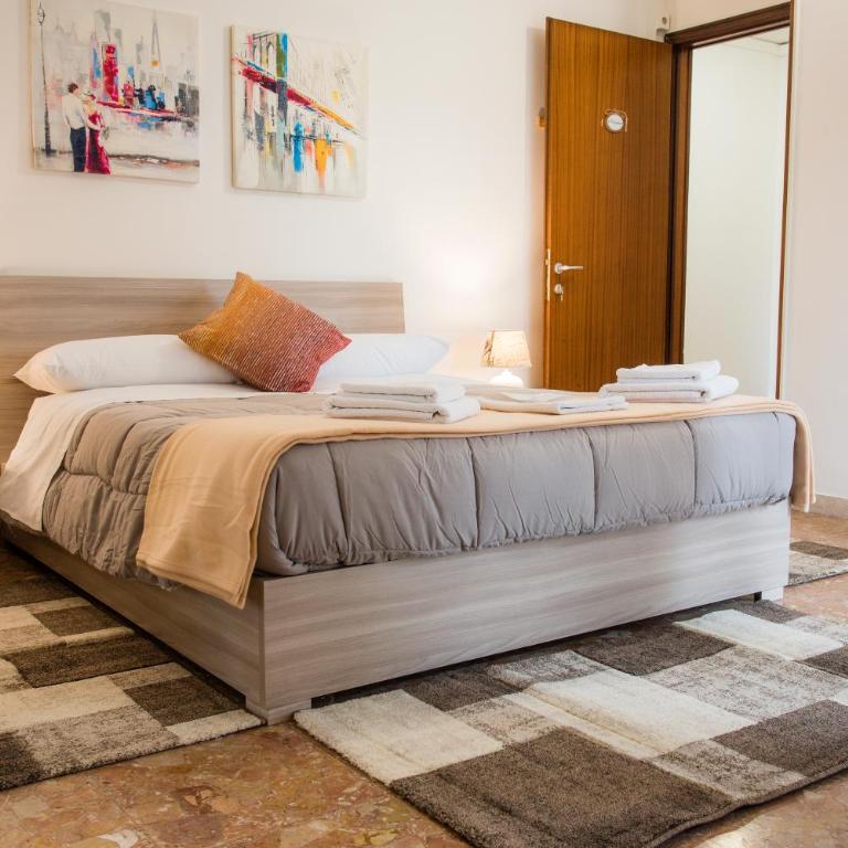 Gabrielli Rooms & Apartments - MARONCELLI - Camera Matrimoniale con Bagno in Comune - 14