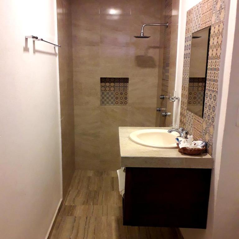 Hotel Peregrina - Habitación Doble Estándar - 2 camas - 5