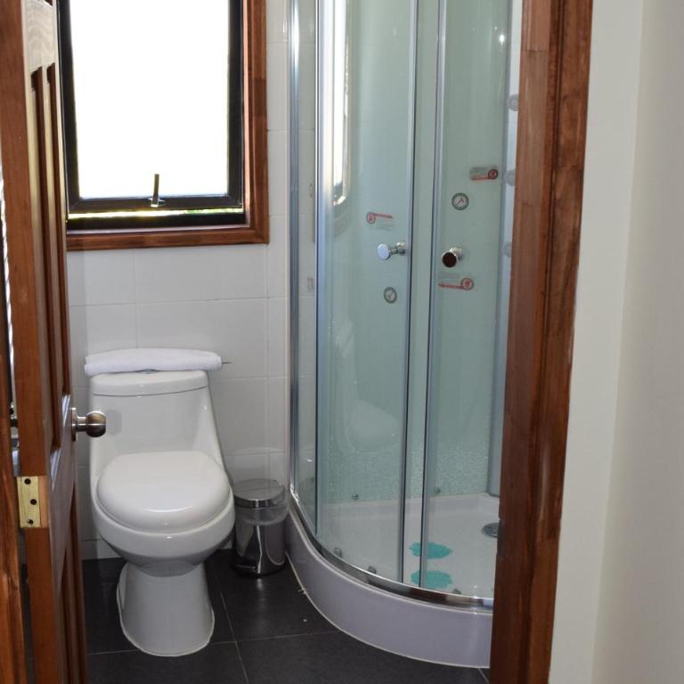 Puerto Austral - Triple Room with Private Bathroom - 3