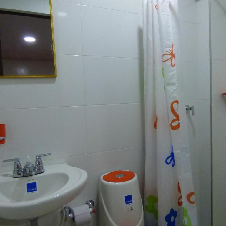 Hotel La Avenida - Habitación Familiar - 4