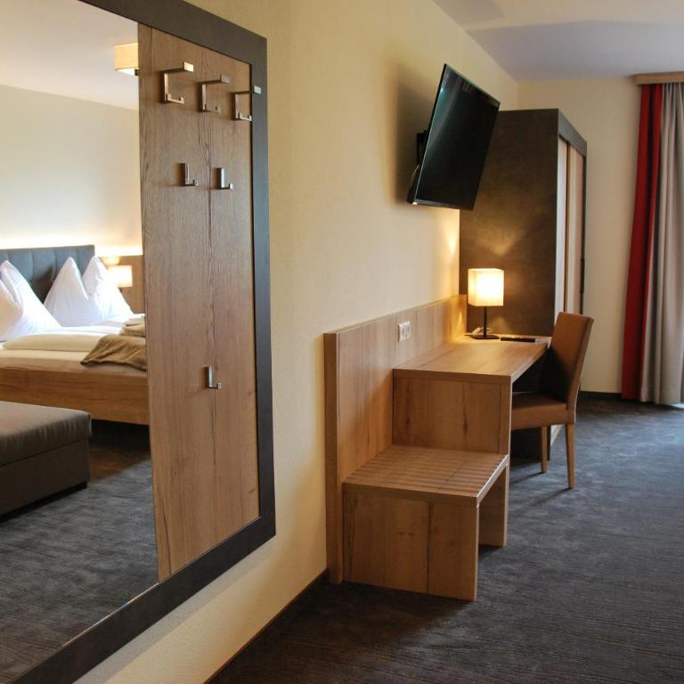 Hotel Pariente - Dreibettzimmer - 5