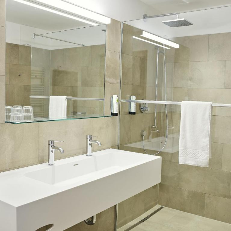 Kinderhotel Stegerhof - Suite mit 2 Schlafzimmern (2 Erwachsene + 2 Kinder) - 5