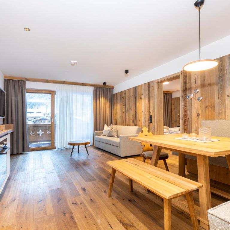 Central - Holiday Resort Flachau - Deluxe Apartment - 1