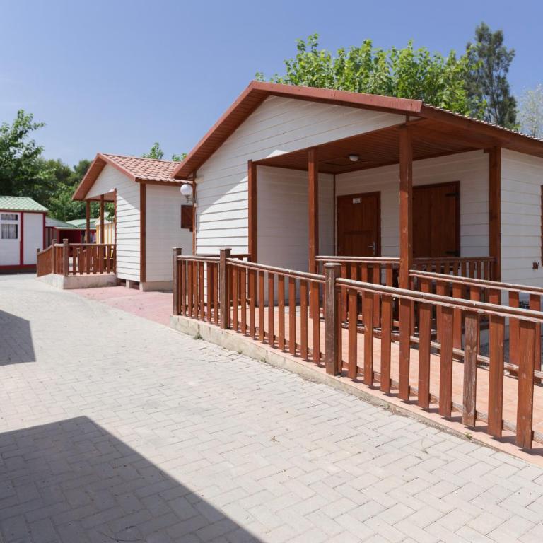 Camping Los Llanos - Habitación Supreme para 5 personas - 8