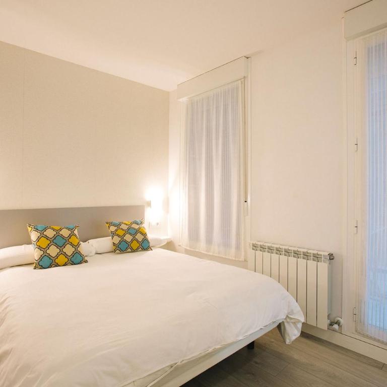 Apartamentos San Marcial 28 - Apartamento de 2 dormitorios - 48