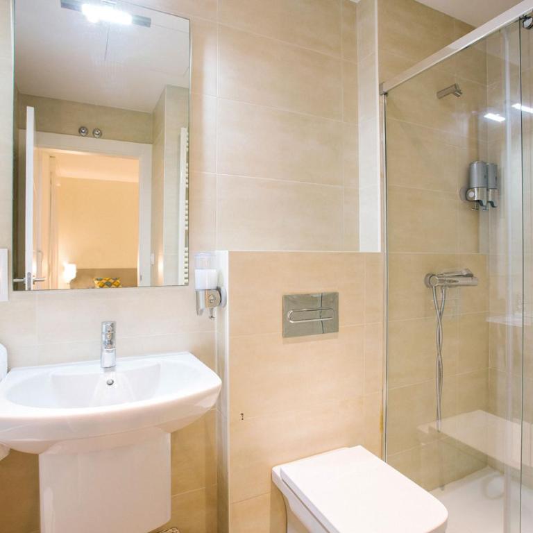 Apartamentos San Marcial 28 - Apartamento de 2 dormitorios - 47