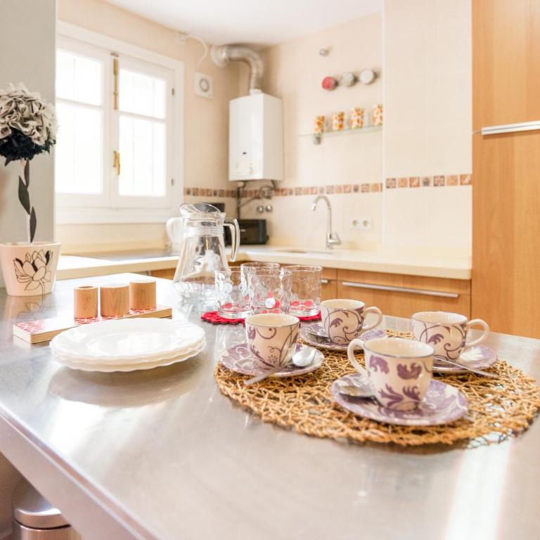 Mundo Nuevo: Acogedor Apartamento en el Centro - Apartamento de 3 dormitorios - 3