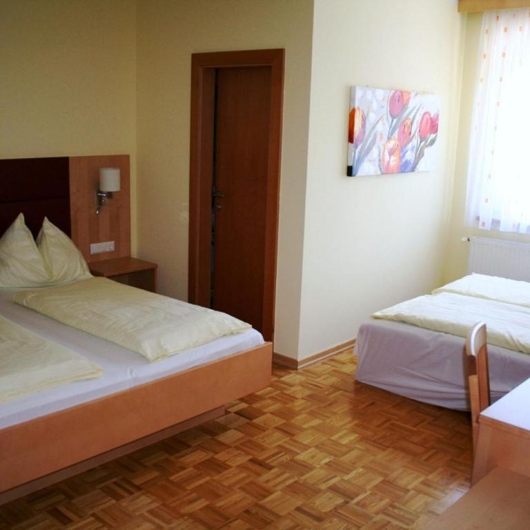 Hotel Restaurant Thadeushof - Familienzimmer (2 Erwachsene + 2 Kinder) - 1