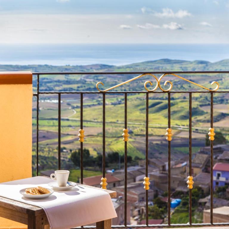 B&B Montemare - Camera Matrimoniale con Vista Mare - 5