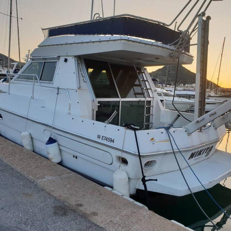 Ferretti 36 ' Bateau à Quai Vieux-Port Cannes Festival La Croisette - Mobile Home - 1