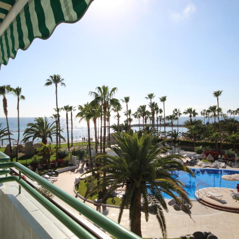 Luxury Apartments in first beach line with pool - Apartamento con vistas al mar - 10