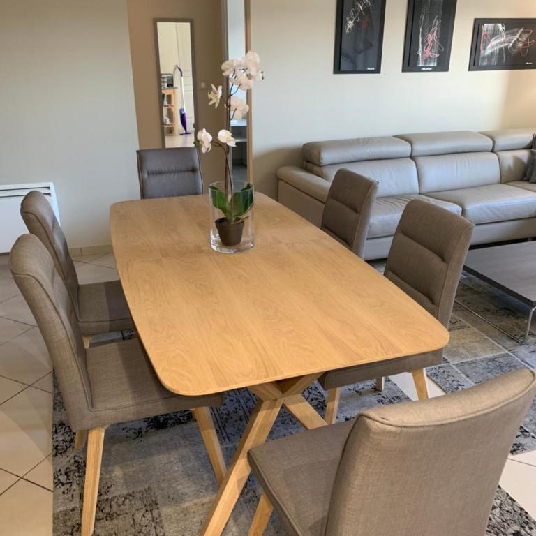 Appartement de 100m² bien situé - Appartement - 17