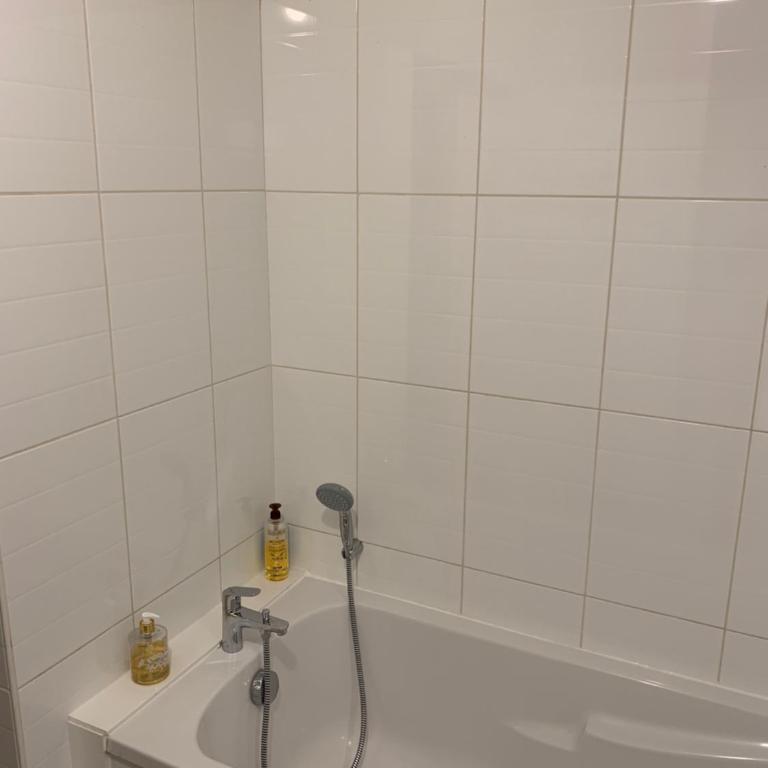 Appartement de 100m² bien situé - Appartement - 12