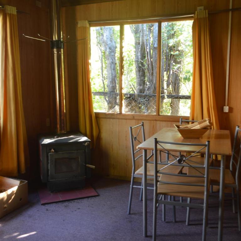 Hostal y Cabañas Vientos del Sur - Two-Bedroom Cottage - 1