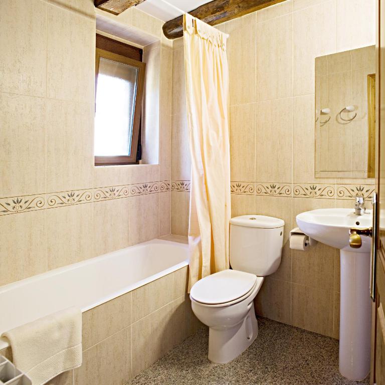 Apartamentos Casa Buisan - Appartamento con 2 Camere da Letto e Balcone - 2