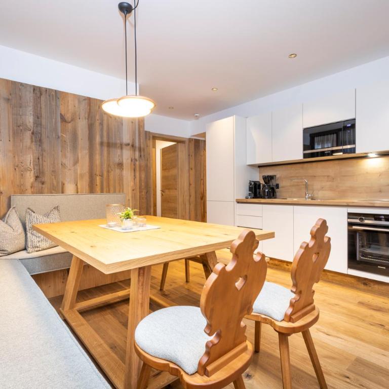 Central - Holiday Resort Flachau - Deluxe Apartment - 4