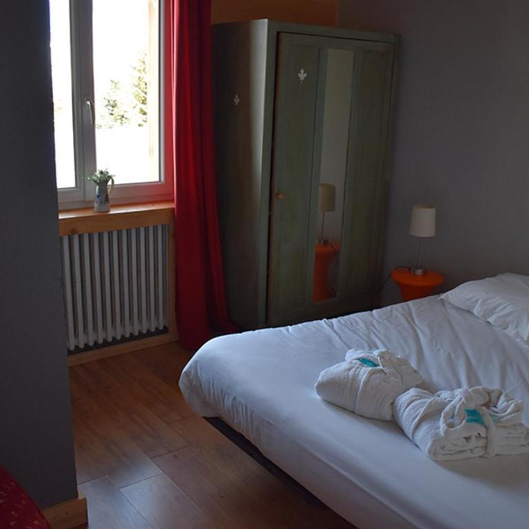 La Principauté de Comborciere - Chambre Double - Vue sur Montagne - 1
