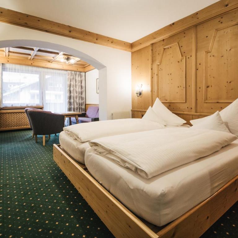 Hotel Grieshof - Deluxe Doppelzimmer mit Balkon - 5