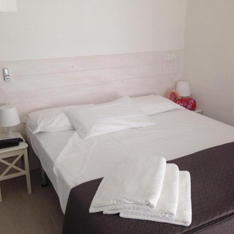 Hotel Spot Varazze - Camera Tripla - 23